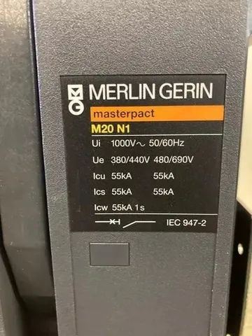 Disjuntor Tripolar Merlin Gerin De 2000 A - Foto 3