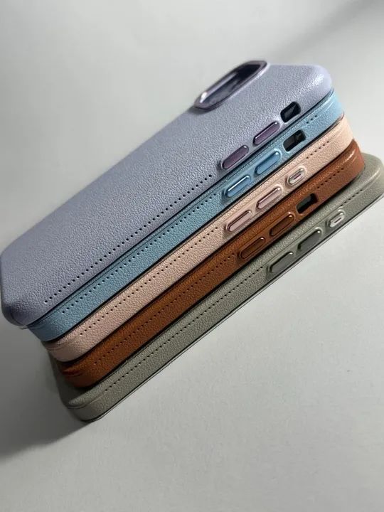Case Premium Textura em Couro (iPhone) - Foto 2
