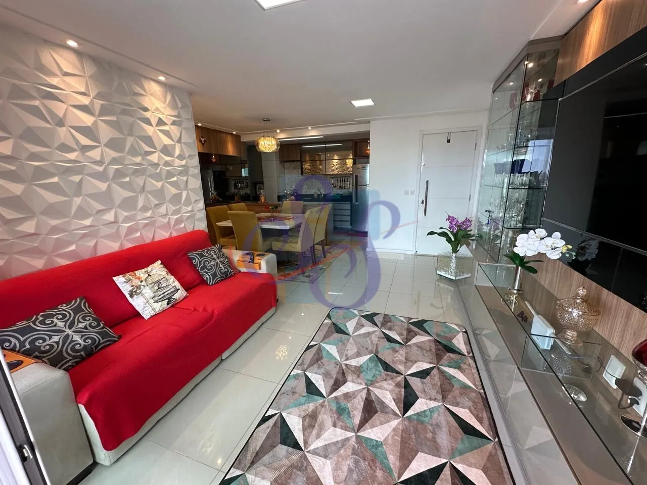 Apartamento com 3 quartos em excelente localização em Cambeba.