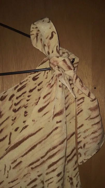 Vestido estampado bege - Foto 4