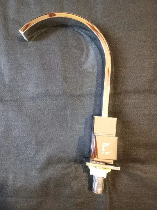 Torneira marca FORT,toda de metal. - Foto 2