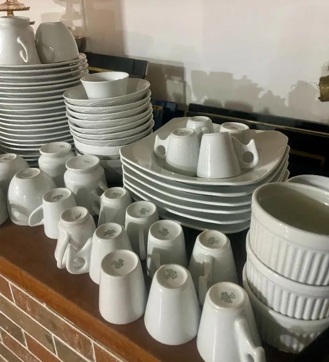 Louças em porcelana branca e diversos... - Foto 3