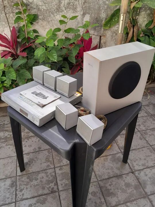 Home Theater System Philips. 