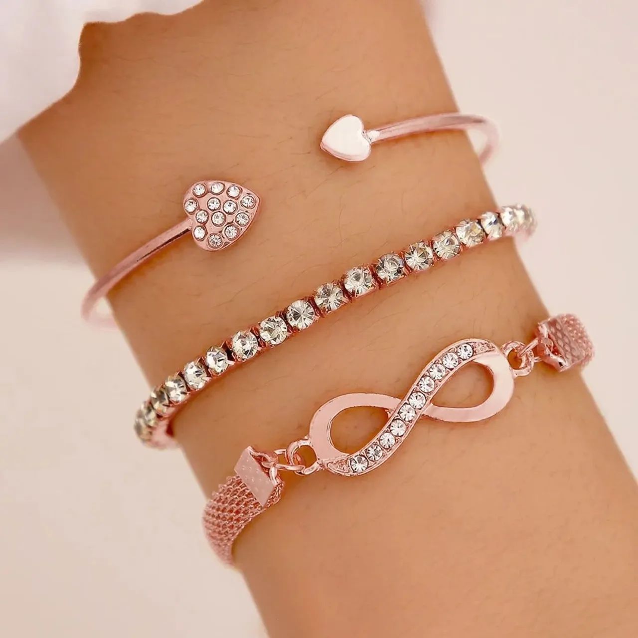 Bracelete 3 Em 1 Símbolo Do Infinito, Coração E Pedraria - Foto 3