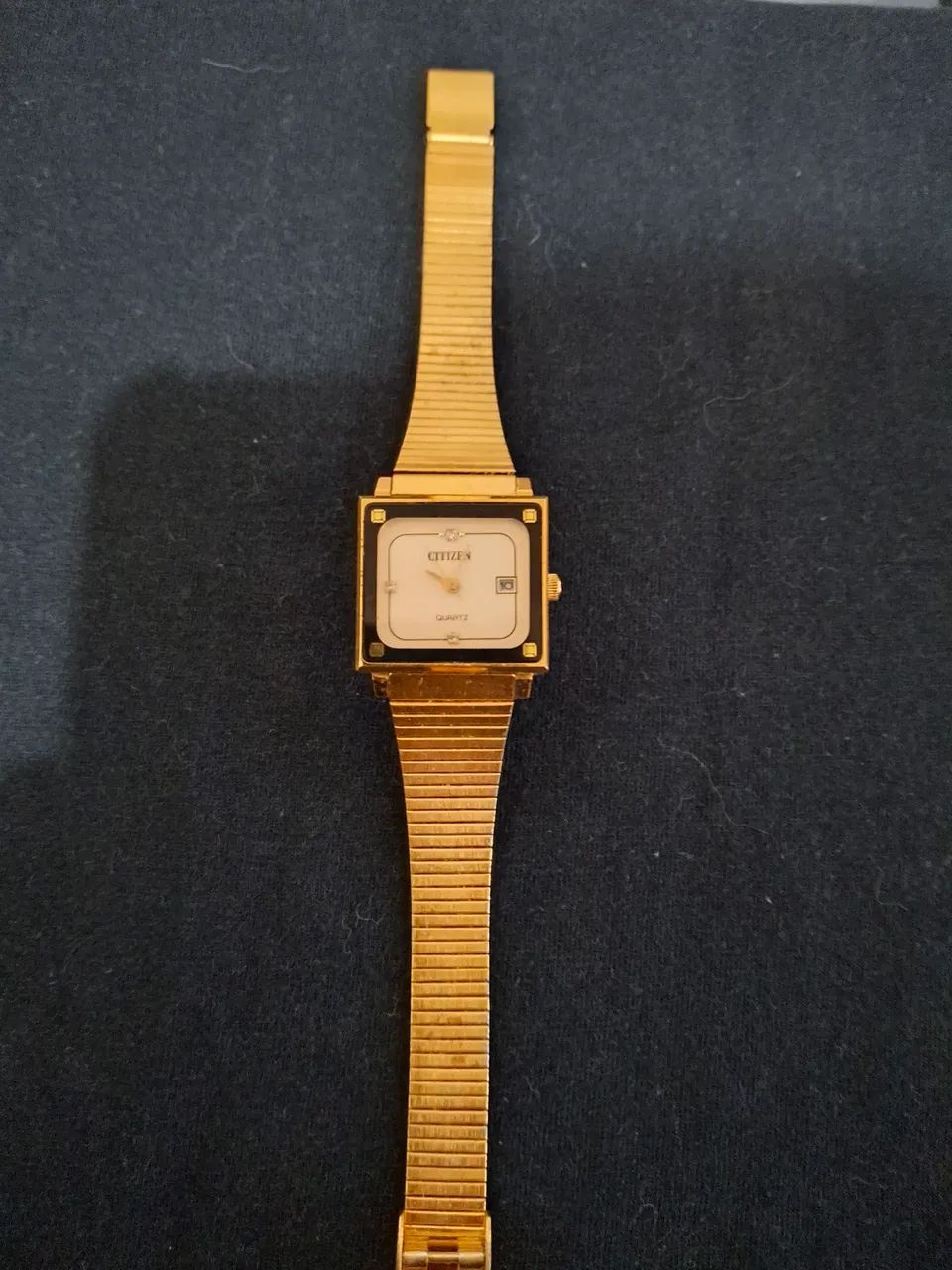 Relógio Citizen Dourado Feminino - Foto 2