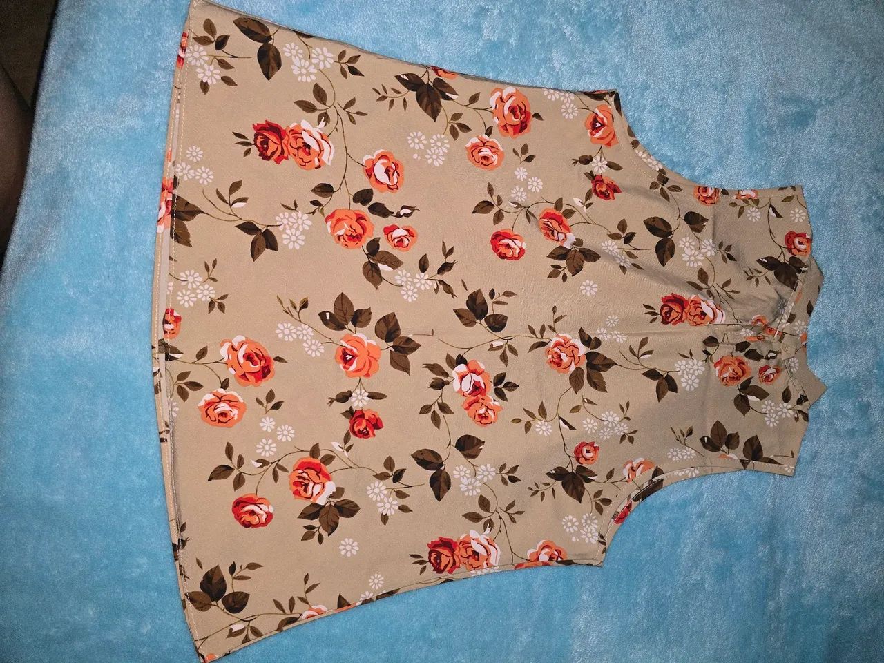 Blusa floral elegante - Foto 2