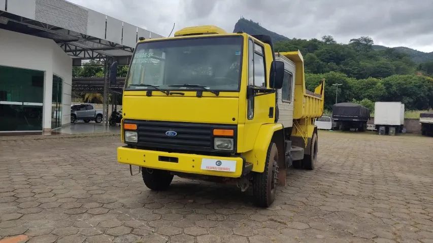 ford cargo 1215, ano 1997, caçamba amarelo