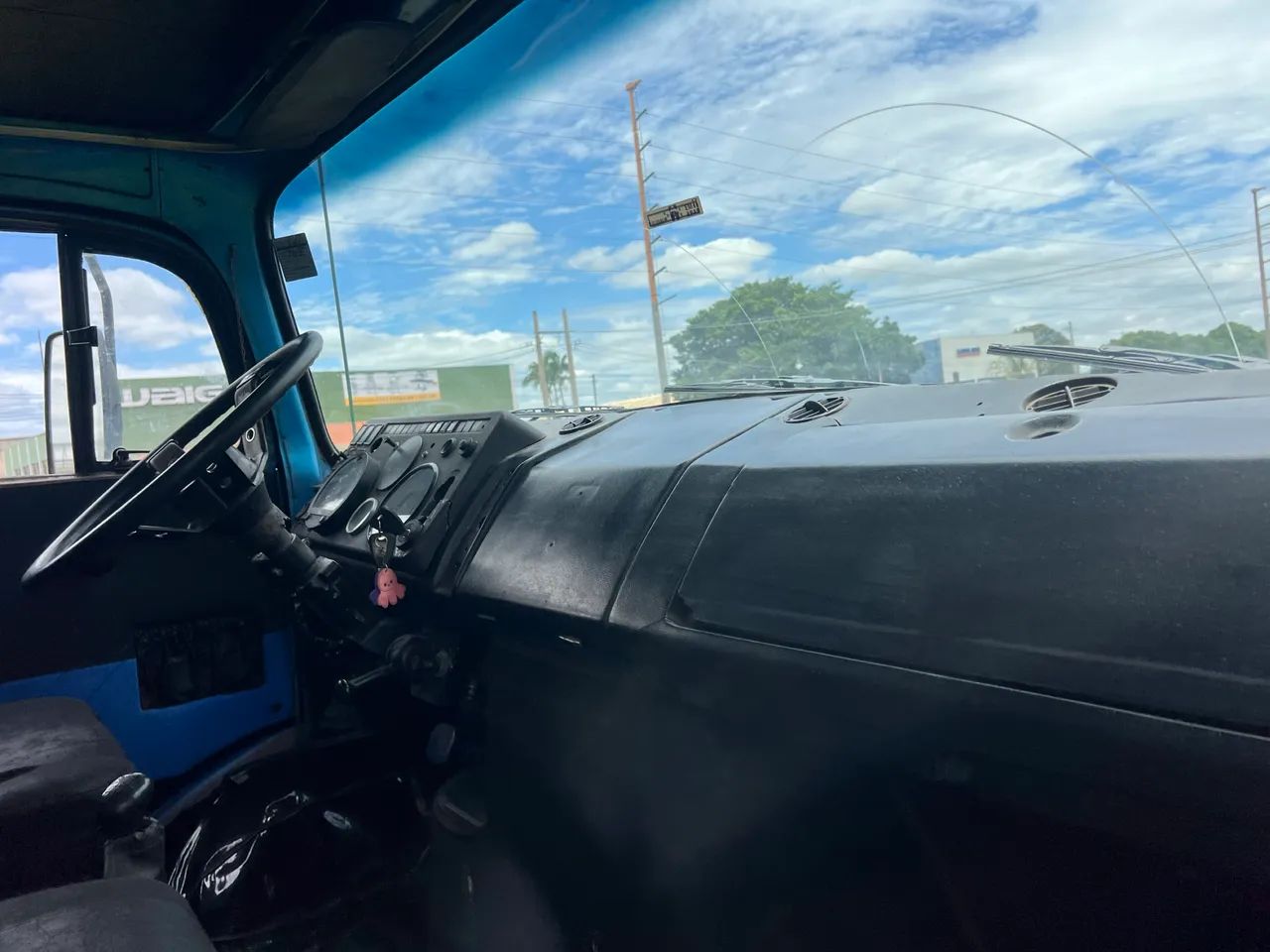 MERCEDES BENZ 1516 6X2 TRUCADO BAÚ 8.90 METROS 1976 / 1976  - Foto 12