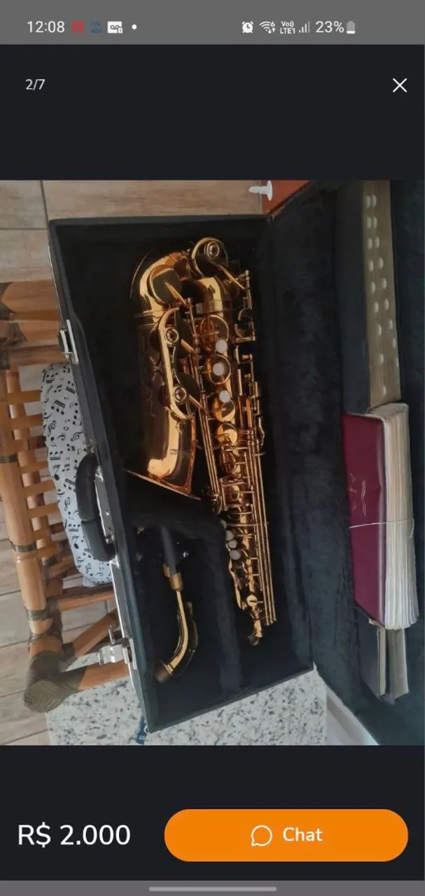 Saxofone profissional em perfeito estado