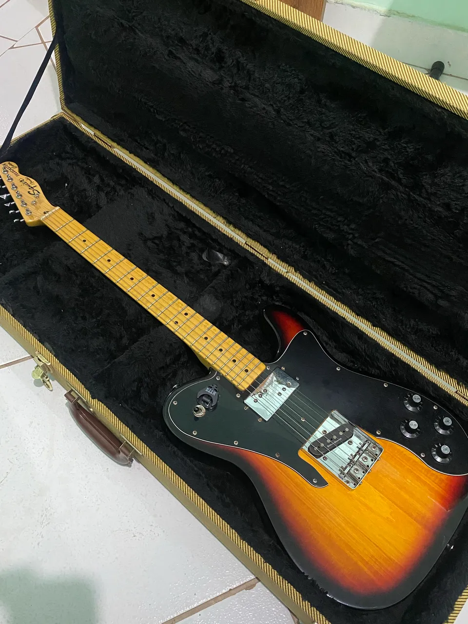 fender squier telecaster custom