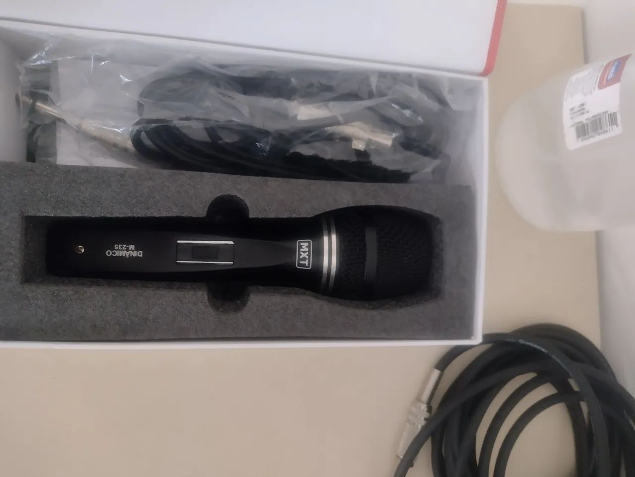 Microfone Dinâmico MXT M-235 Black - Foto 2