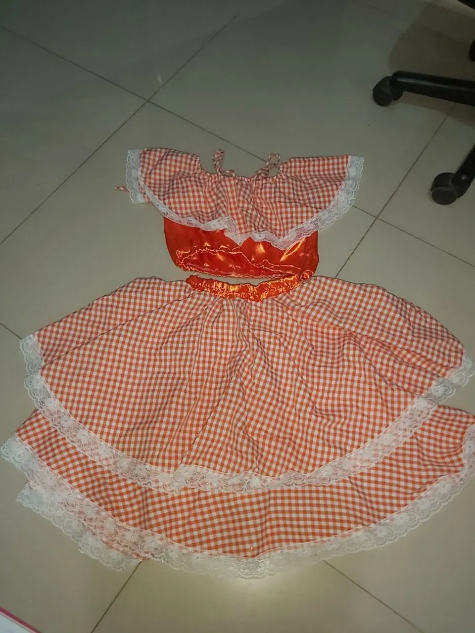 Conjunto infantil xadrez laranja