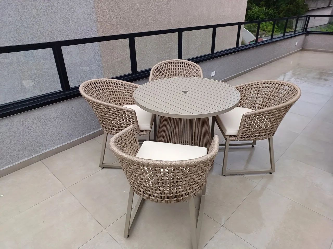 Mesa de Jantar em corda náutica com 4 Cadeiras - Foto 3