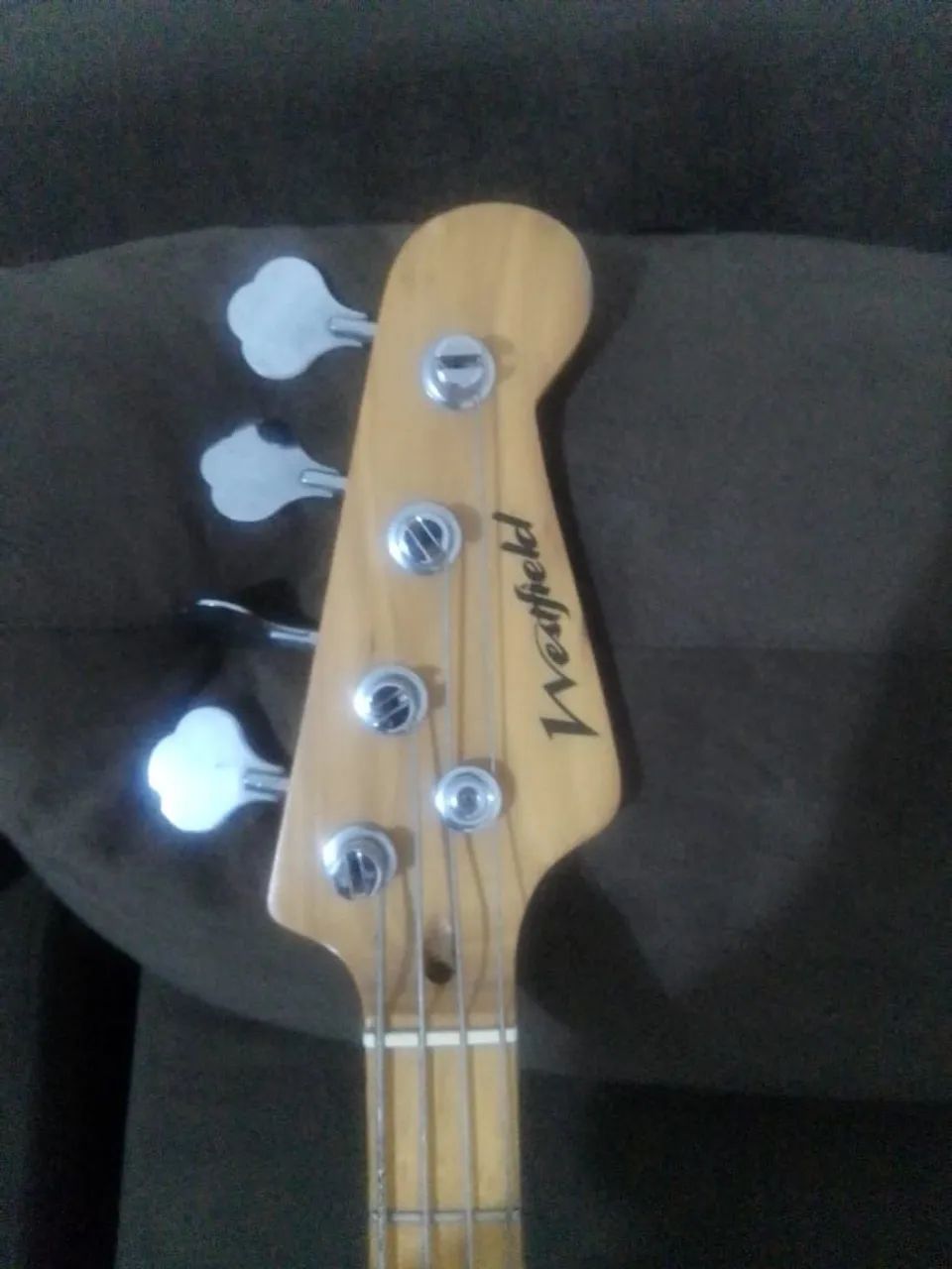 Baixo westfield 4 cordas