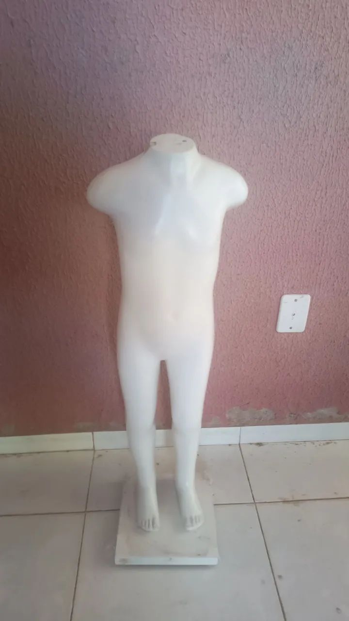 Mannequin Infantil para Loja de Roupas