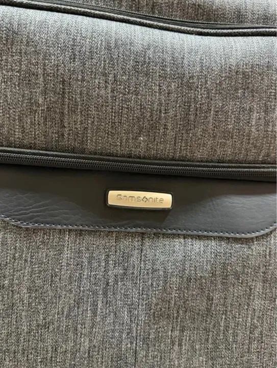 Vendo Mala Samsonite | Novíssima | tamanho G Original roda 360° - Foto 2