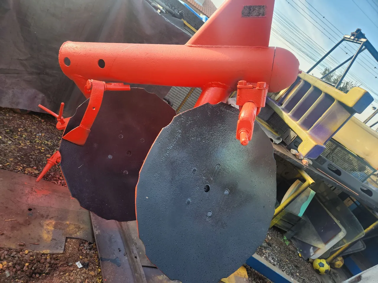 Arado de disco para trator