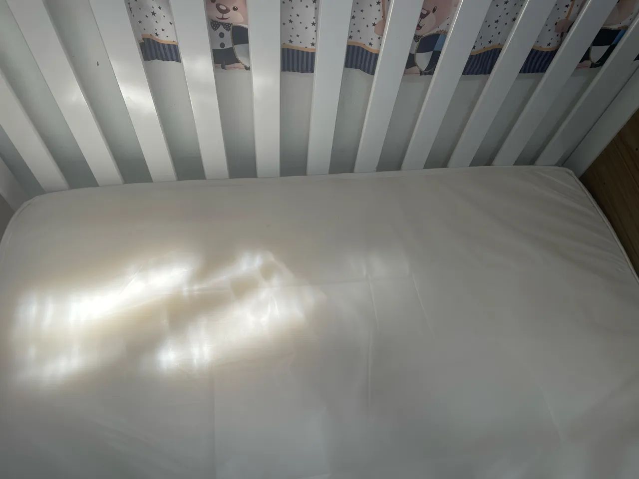 Berço em ótimo estado de uso 