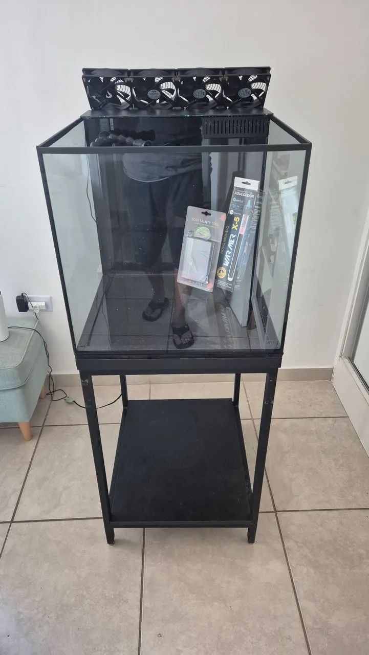 Aquário 125 litros (46x49x56) com móvel