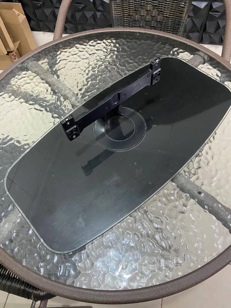 Base de Vidro Completa com Pino para TV Philips 40PFL5606D/78 - Foto 3