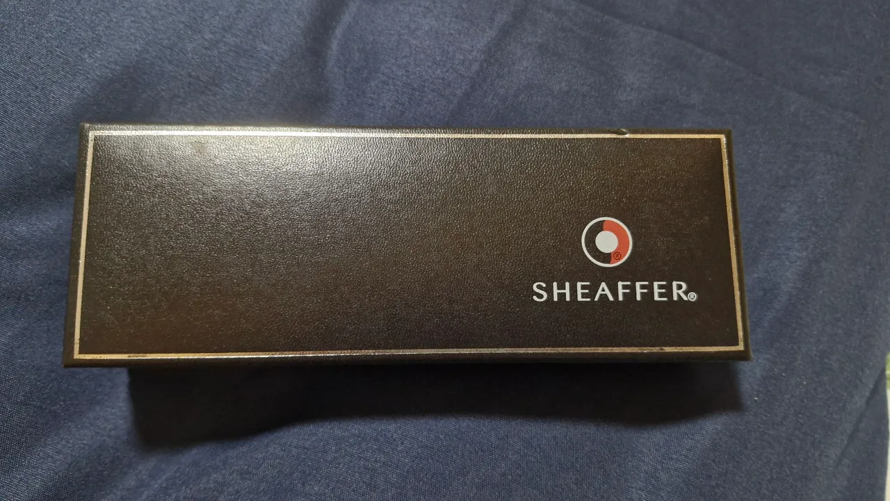 Caneta Sheaffer Original com caixa e conversor