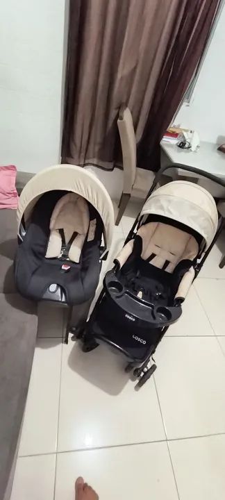Carrinho de Bebê Cosco - Novo