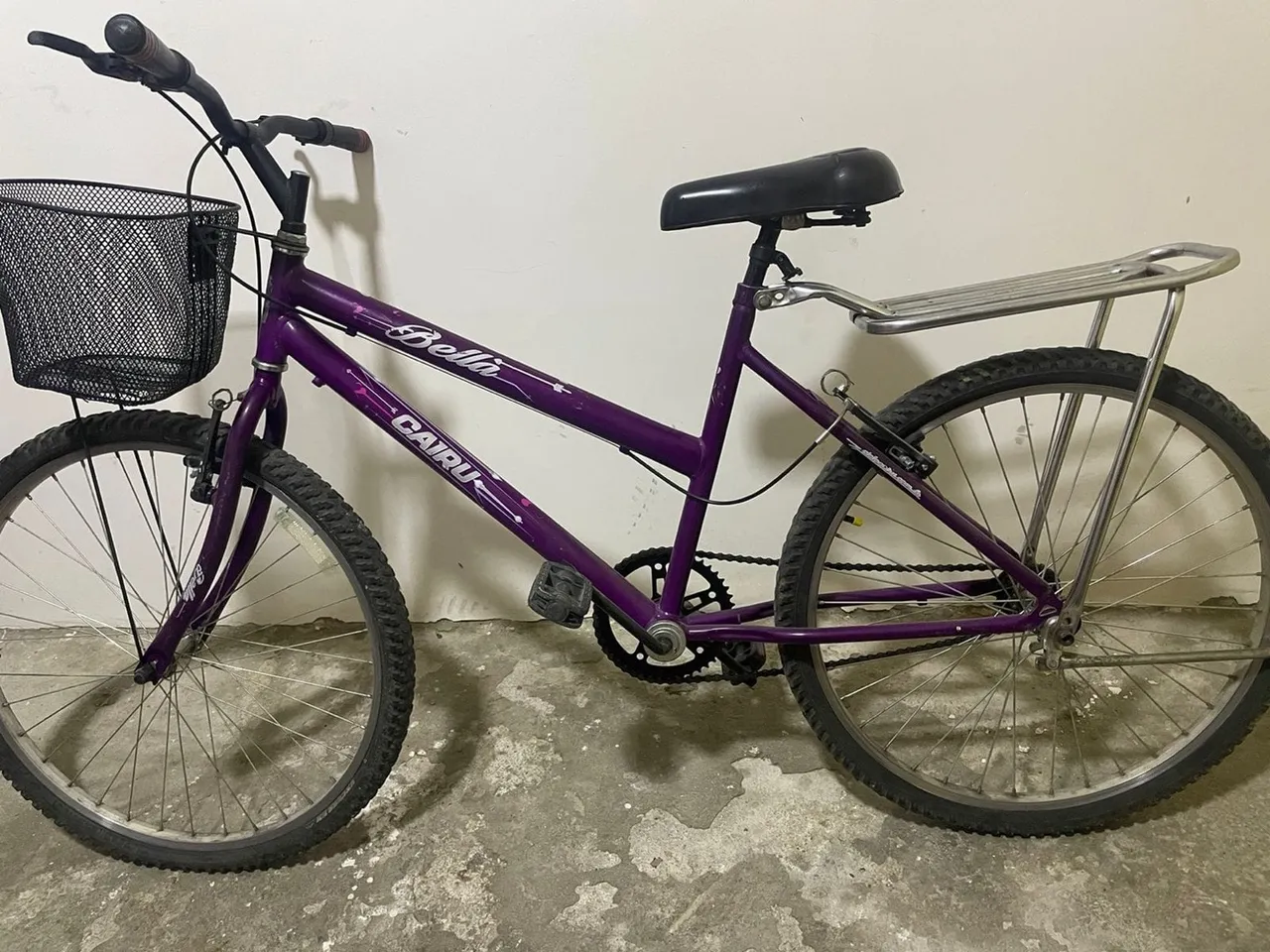 Bicicleta Cairu Roxa com Cesto aro 26