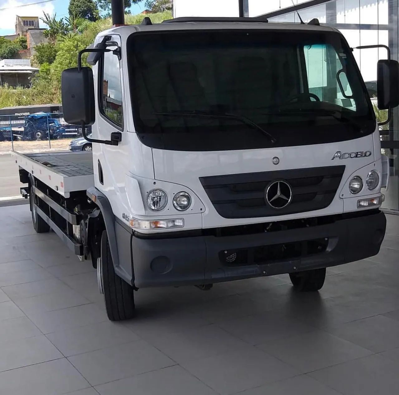 Accelo 815 guincho plataforma ano 2015 - Foto 2