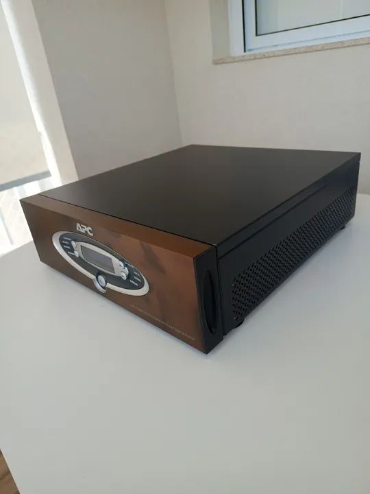 Condicionador de Energia e Nobreak APC J15 865w 1440VA 12 tomadas e Baterias Novas. Leia: - Foto 6