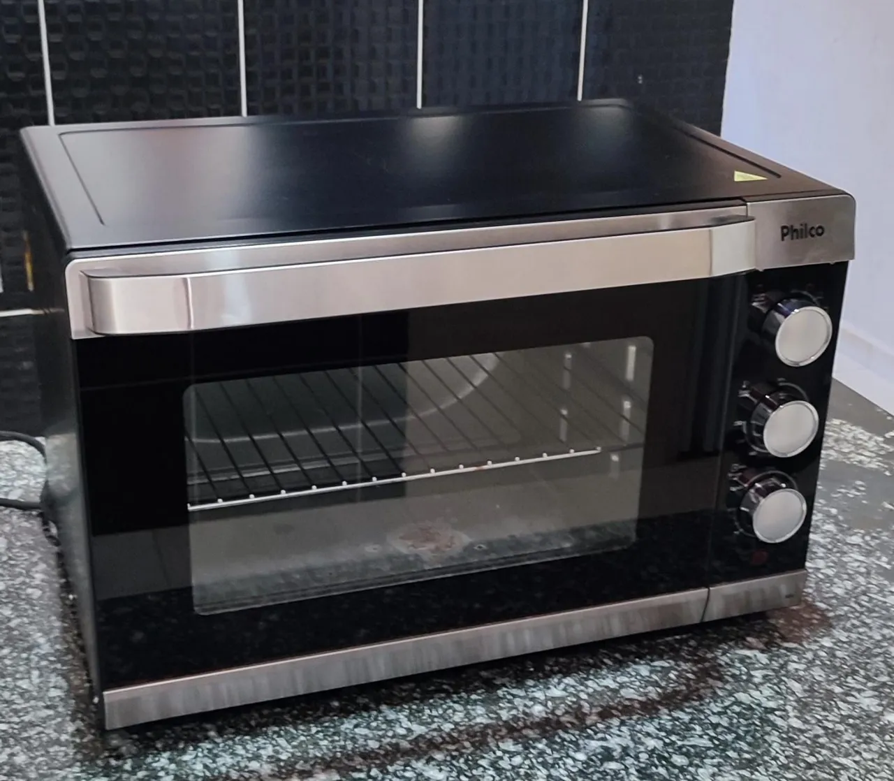 Forno Elétrico Philco 50L com Design Moderno