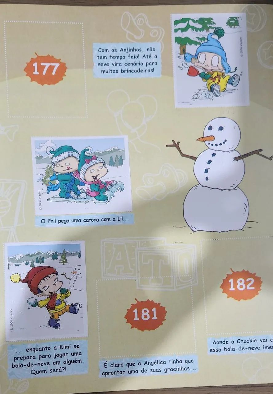 Álbum Nickelodeon com 77 figurinhas - Foto 4