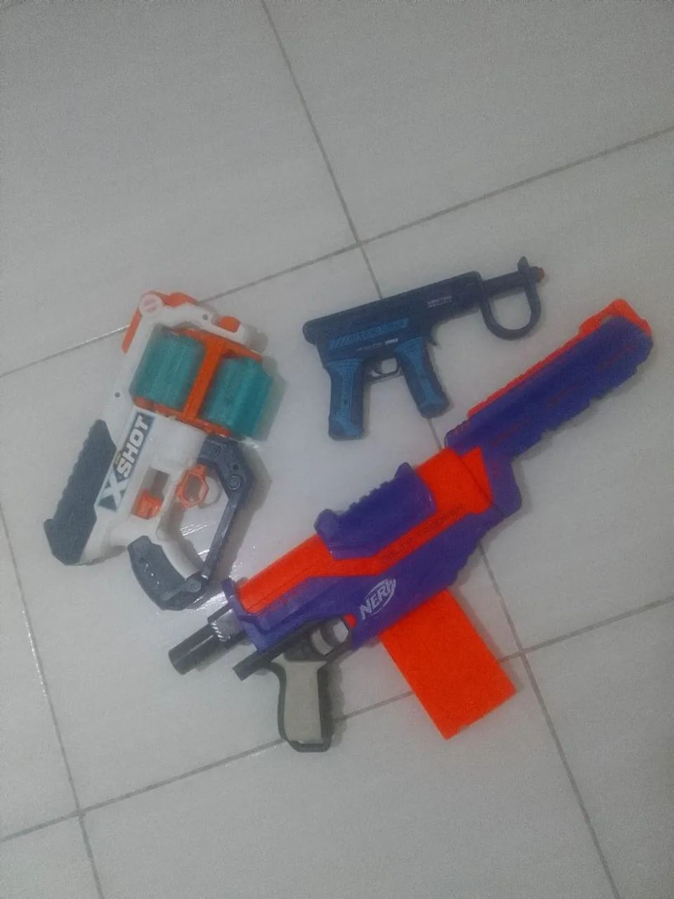 3 Pistolas Nerf - Diversão garantida!