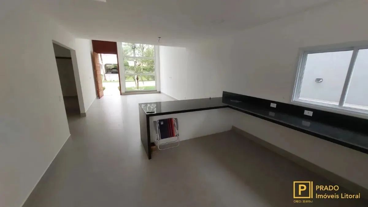 Casa Nova em Condomínio com 4 suítes, cozinha integrada com a sala, piscina, e churrasquei - Foto 5