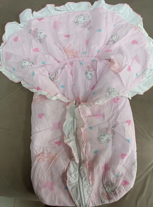 Saco para dormir, duas mantas e travesseiro para bebê