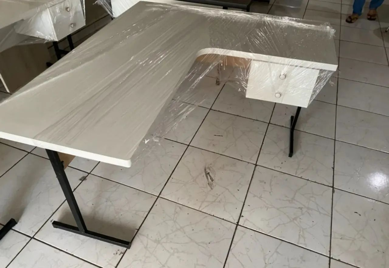 L-shaped desk promotion each 490 - I deliver64520805720193121