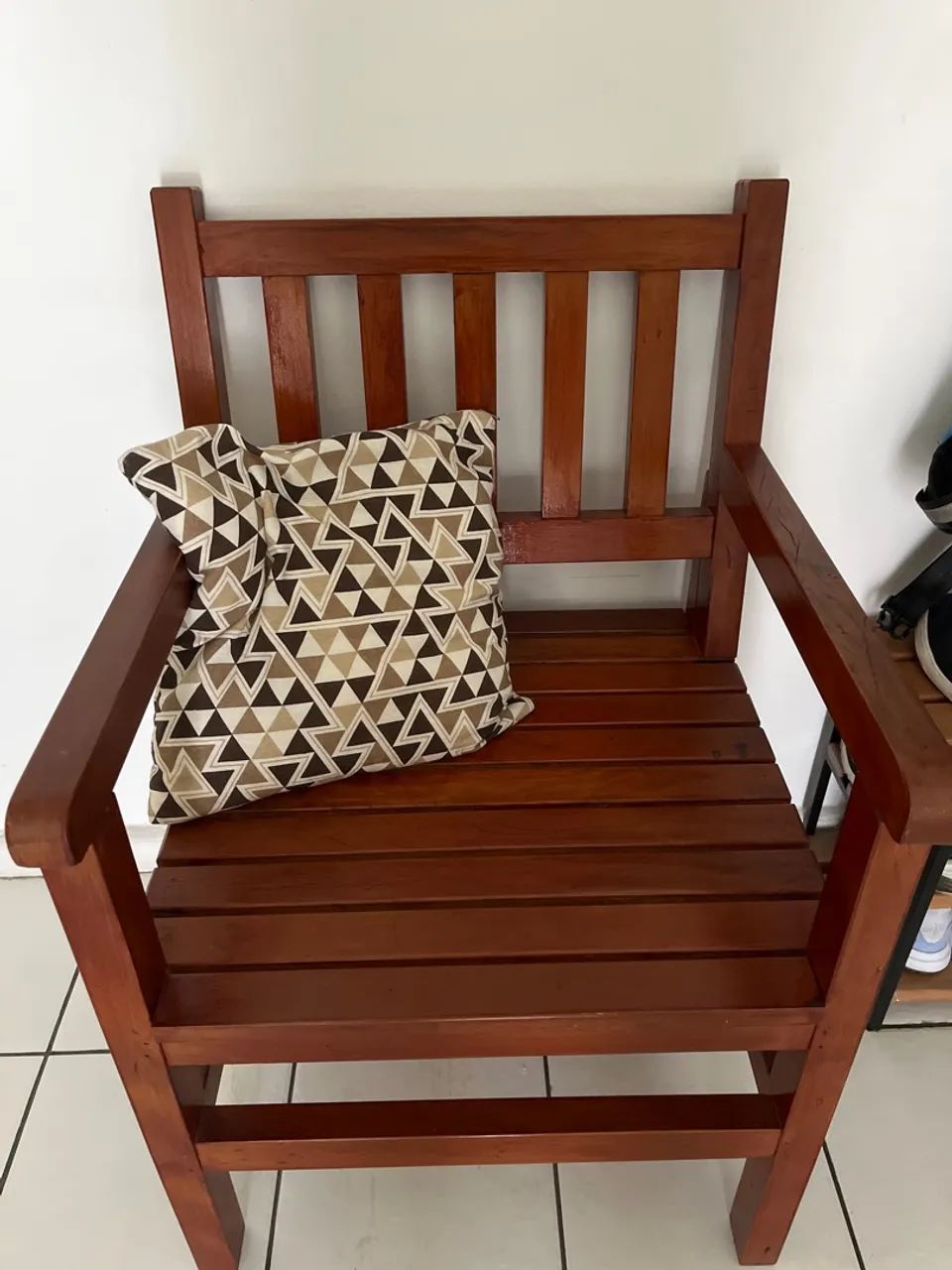 Par de Poltronas MADEIRA MACIÇA - Foto 2