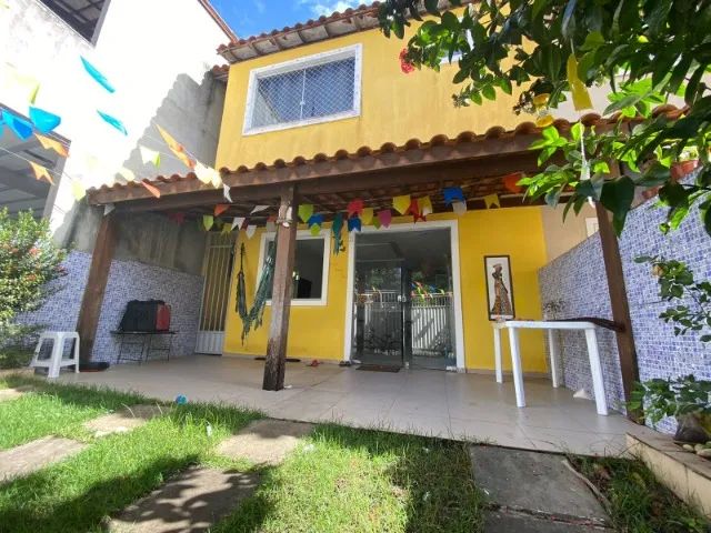 Casa em Condomínio - Lindíssima / Aceita financiamento toda regular