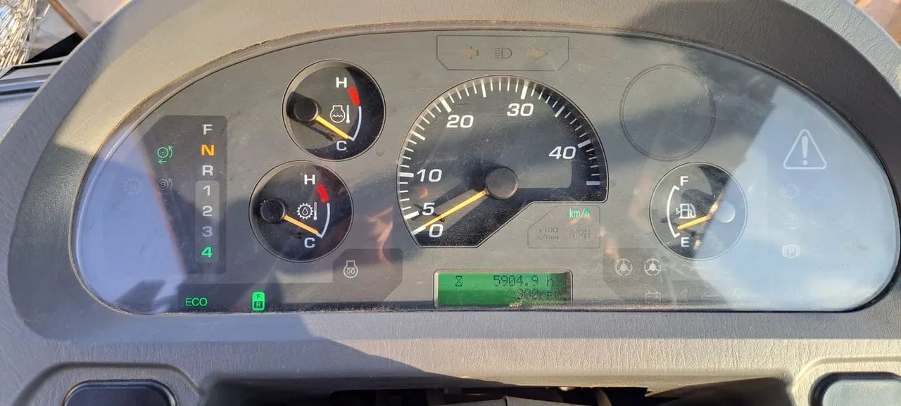 VENDO PA CARREGADEIRA - Foto 5