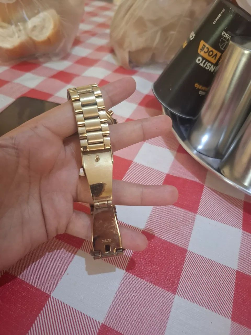 Relógio Michael Kors Dourado original usado - Foto 2