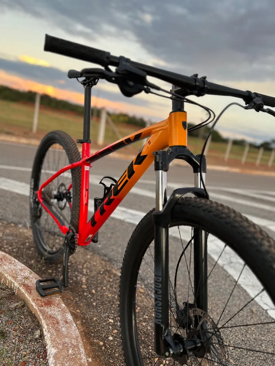 Bicicleta Trek Marlin 7 - Aro 29