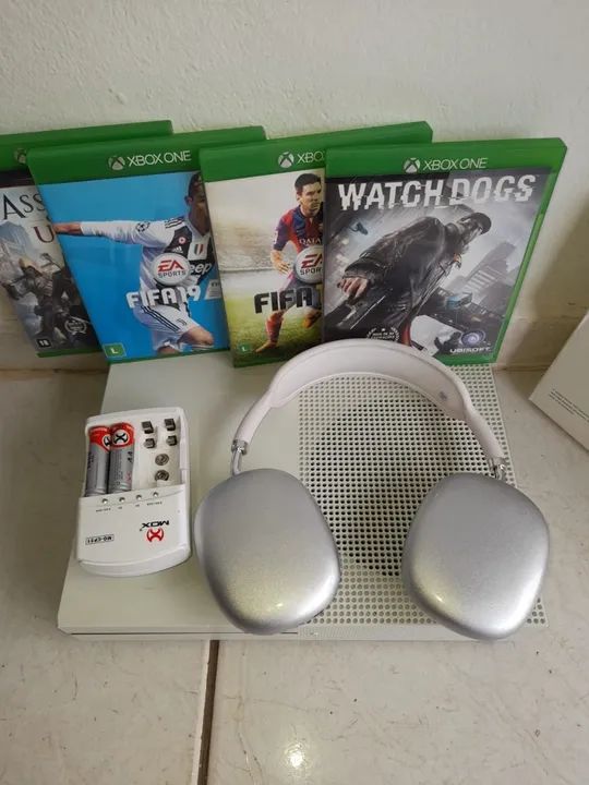 Xbox One + 3 jogos + controles + headset - Foto 5