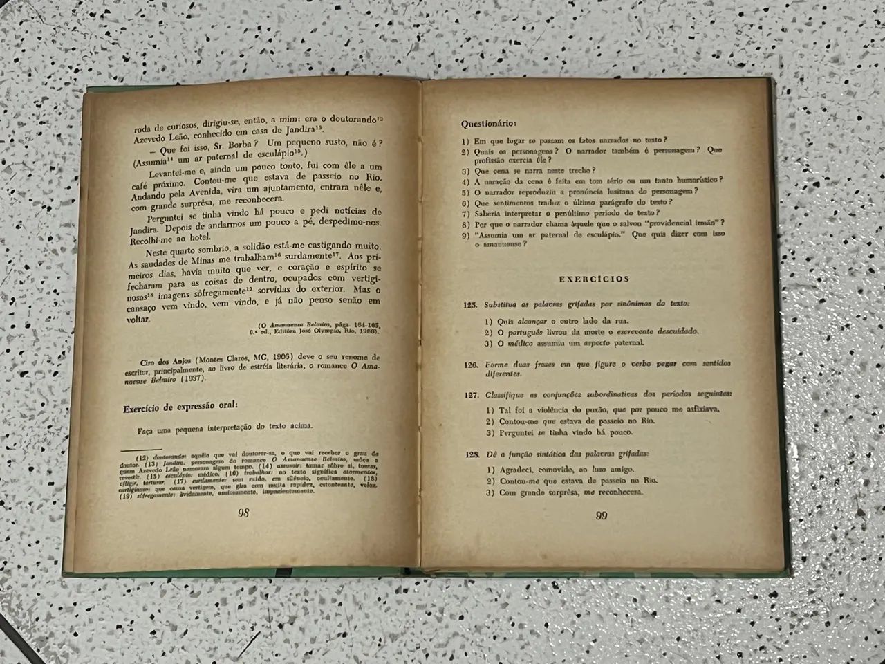 Livro Antigo 1967 Português - Foto 4