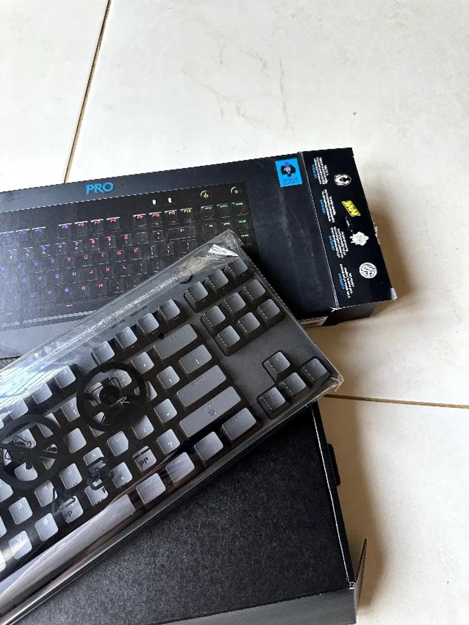 Teclado Mecânico Gamer Logitech G PRO - Foto 3