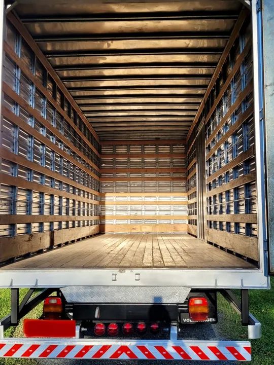 Volks 8-120 Motor Worker 2012 Baú  - Foto 10