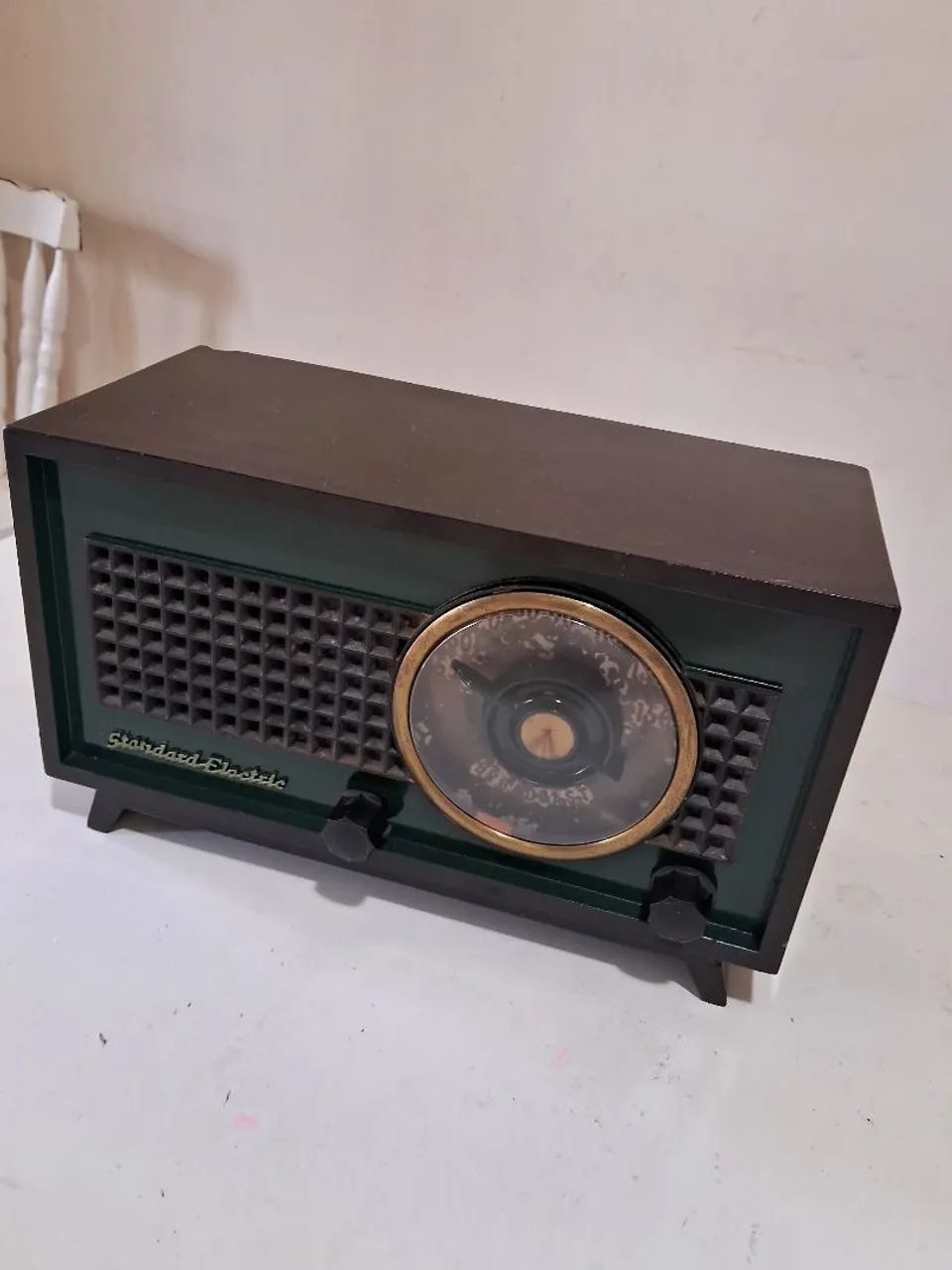 Rádio antigo valvulado Standard Elétric - Foto 2
