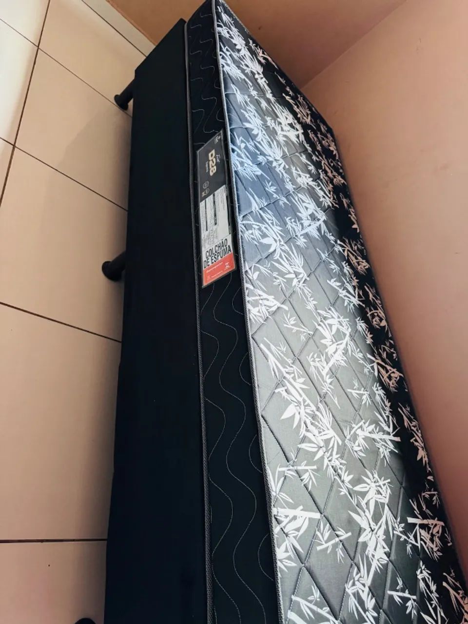 BASE SOLTEIRO BOX + COLCHÃO D28 SELADO , NOVO
