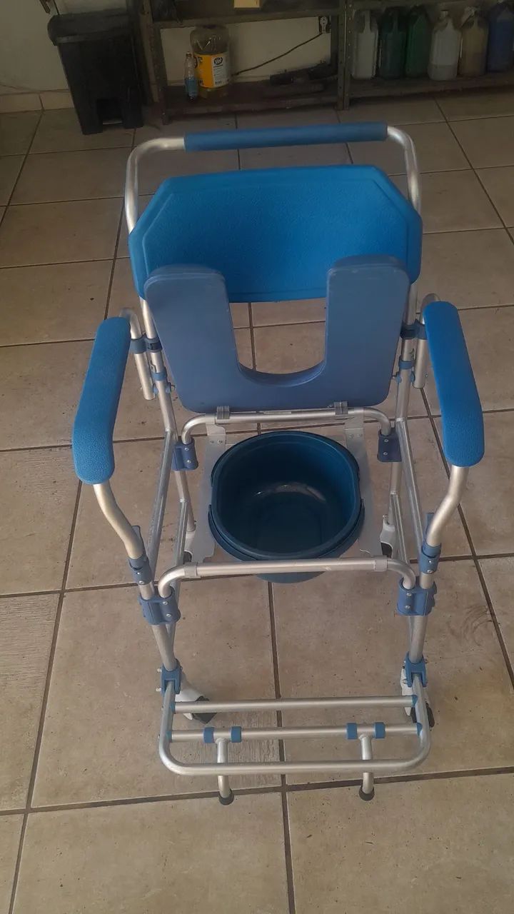 Cadeira de banho della MED  - Foto 4