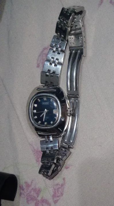 Relógio Seiko feminino automático. 