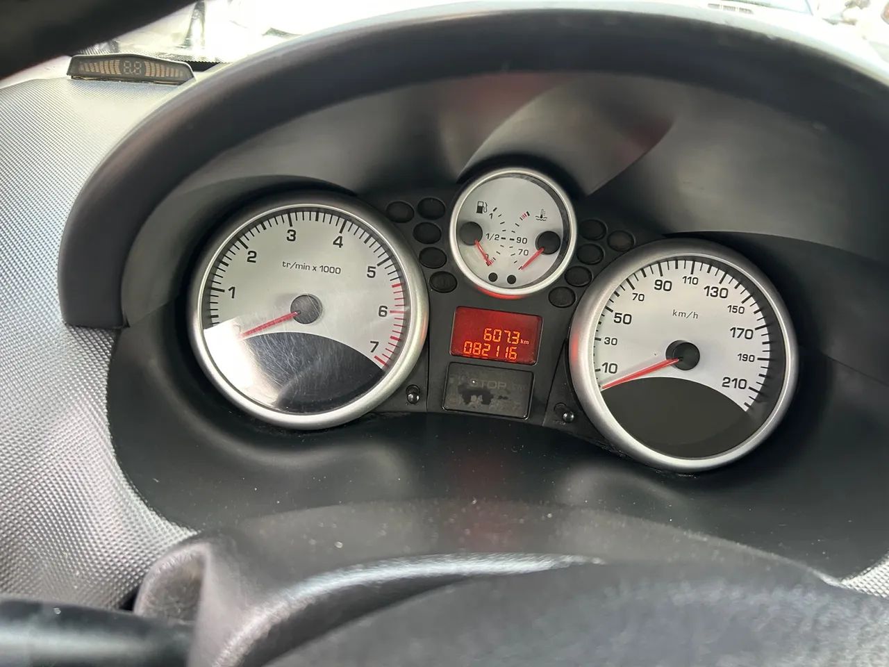 Peugeot 207 1.4 Sedan Impecavel !!  - Foto 4