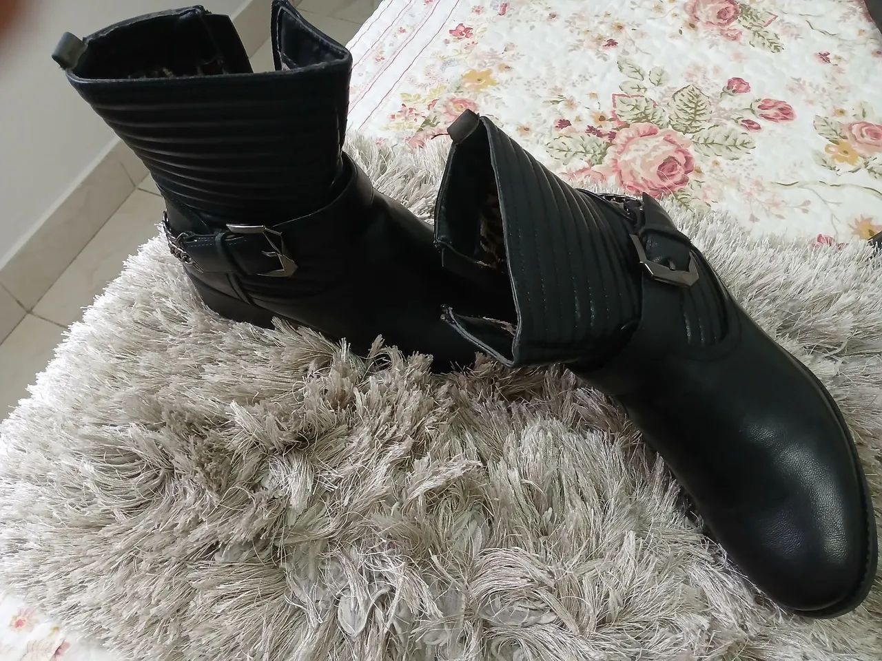 Bota Feminina Cano curto_Mooncity